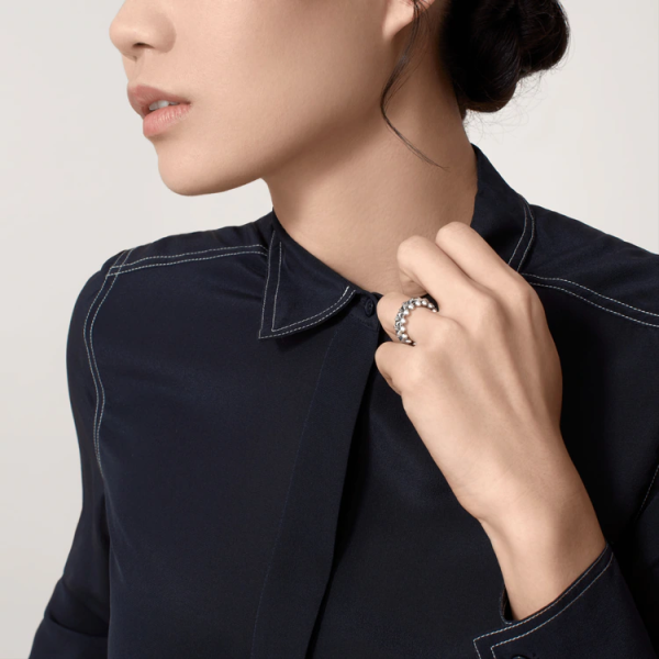 CARTIER CLASH DE  RING MEDIUM MODEL - Image 12