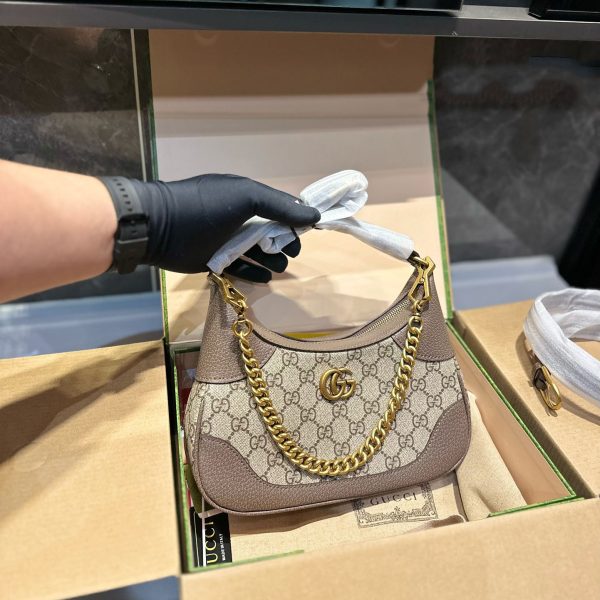 GUCCI Aphrodite Small Chain Shoulder Bag