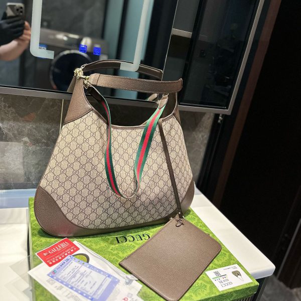 GUCCI medium shoulder bag - Image 6