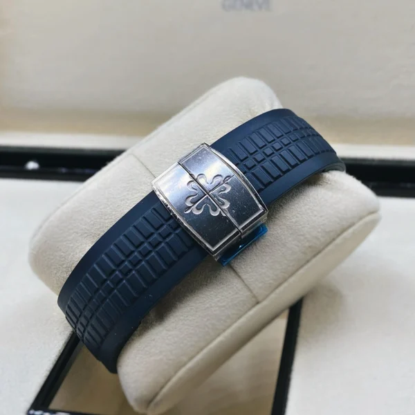 Patek Philippe Aquanaut Watch 5968G-001 in 18k White gold - Image 3