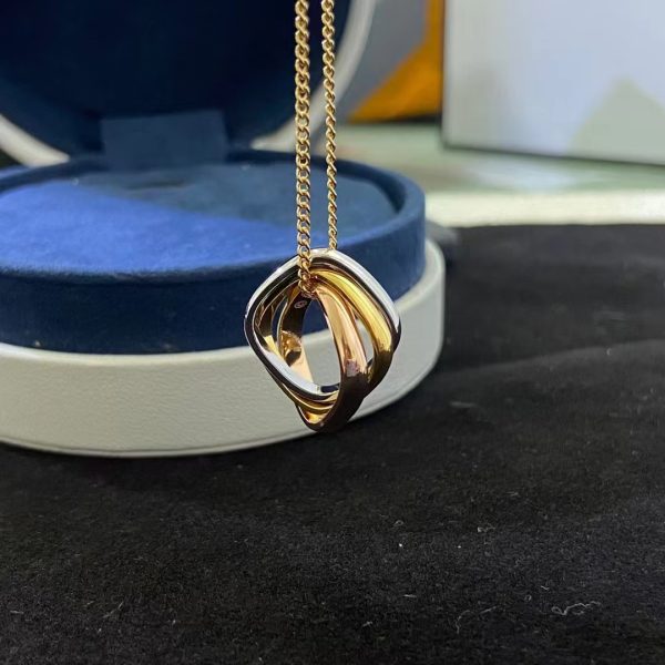 CARTIER TRINITY CUSHION NECKLACE
