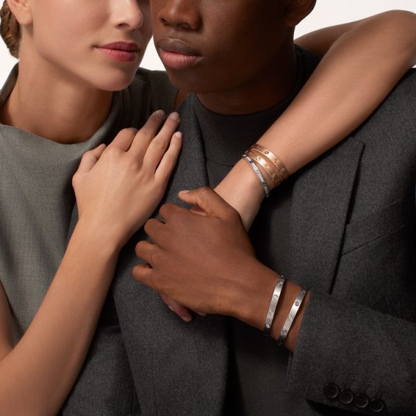 CARTIER LOVE BRACELET, CLASSIC MODEL, BRUSHED, 4 DIAMONDS - Image 5