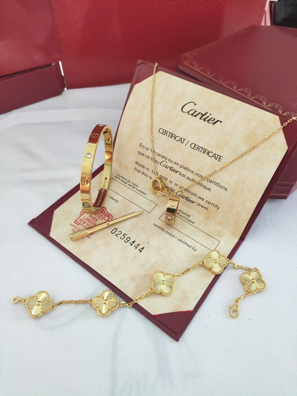 CARTIER LOVE BRACELET, 4 DIAMONDS + LOVE RING, 3 DIAMONDS + LOVE NECKLACE, DIAMONDS + VINTAGE ALHAMBRA BRACELET, 5 MOTIFS