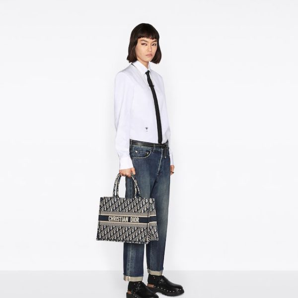 DIOR MEDIUM  BOOK TOTE - Image 7