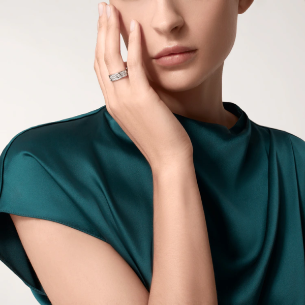 CARTIER LOVE RING, DIAMOND-PAVED - Image 7