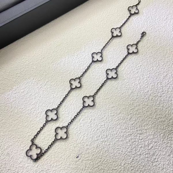 Van Cleef & Arpels Vintage Alhambra necklace, 10 motifs - Image 2