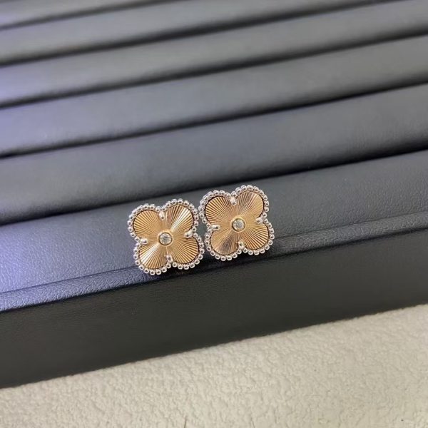 Van Cleef & Arpels Magic Alhambra earrings - Image 3