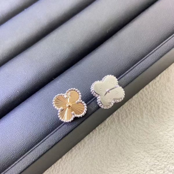 Van Cleef & Arpels Magic Alhambra earrings - Image 4
