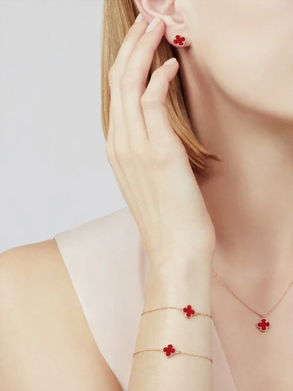 Van Cleef & Arpels Sweet Alhambra pendant - Image 3