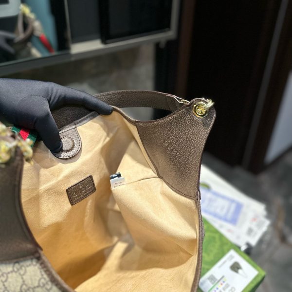 GUCCI medium shoulder bag - Image 13