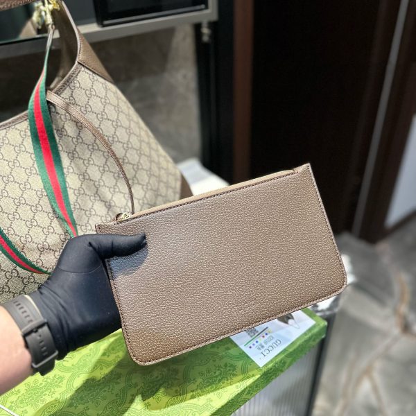 GUCCI medium shoulder bag - Image 8