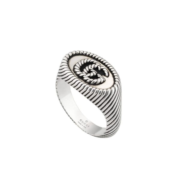 GUCCI INTERLOCKING G CHEVALIER RING IN SILVER