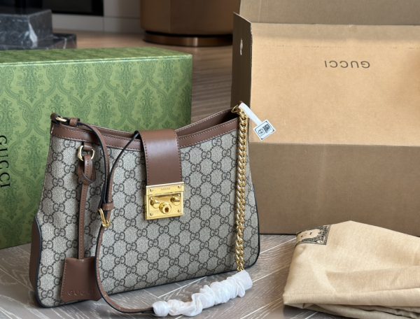 GUCCI Padlock medium shoulder