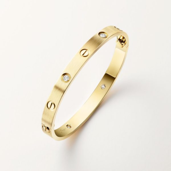 CARTIER LOVE BRACELET, CLASSIC MODEL, BRUSHED, 4 DIAMONDS - Image 2