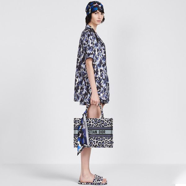 DIOR MEDIUM  BOOK TOTE - Image 6