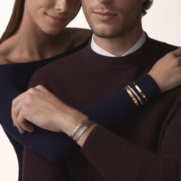 CARTIER LOVE BRACELET, CLASSIC MODEL, BRUSHED, 4 DIAMONDS - Image 4