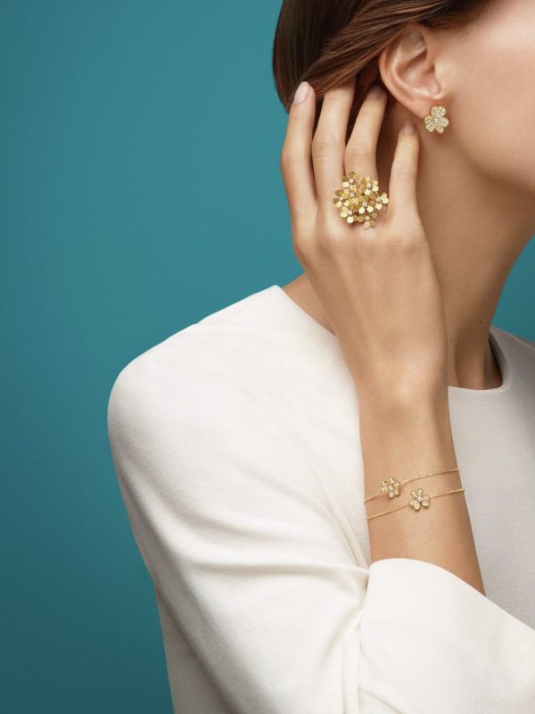Van Cleef & Arpels Frivole earrings, small model - Image 3