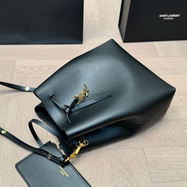 SAINT LAURENT PARIS VII pochon in lambskin - Image 3
