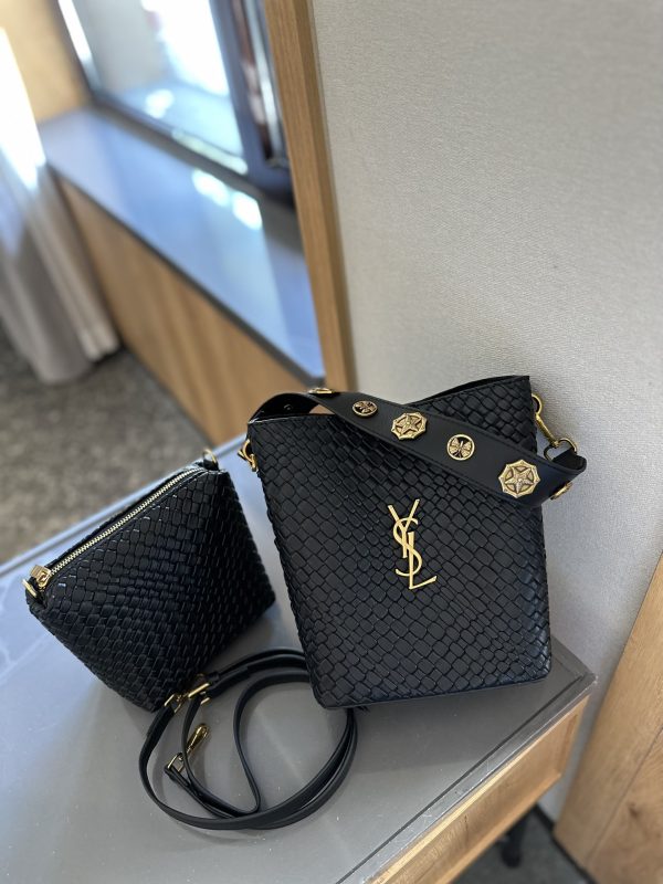 SAINT LAURENT LE 37 SMALL IN SHINY LEATHER