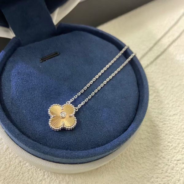 Van Cleef & Arpels Vintage Alhambra Diamond 18k Two Tone - Image 2