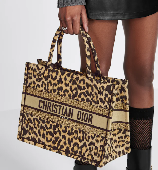 DIOR MEDIUM  BOOK TOTE - Image 6