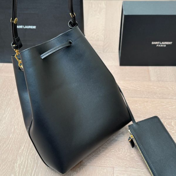 SAINT LAURENT PARIS VII pochon in lambskin - Image 4