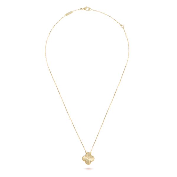 Van Cleef & Arpels Vintage Alhambra pendant - Image 2