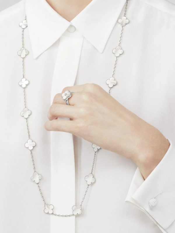 Van Cleef & Arpels Vintage Alhambra long necklace, 20 motifs - Image 3