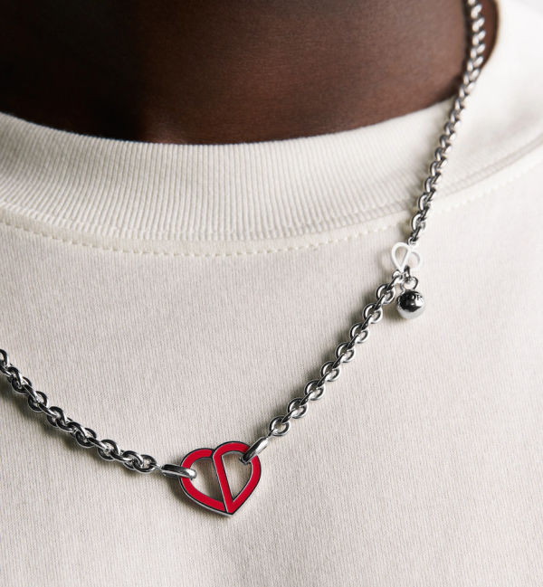 DIOR CD Heart Necklace - Image 3
