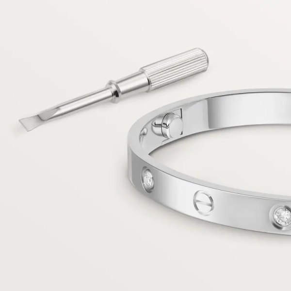 CARTIER LOVE BRACELET, 4 DIAMONDS - Image 2