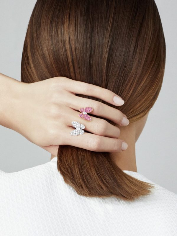 Van Cleef & Arpels Two Butterfly Between the Finger ring - Image 2