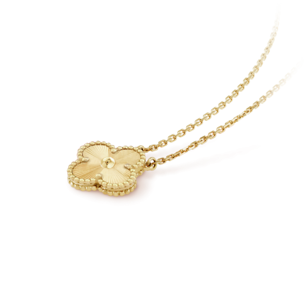 Van Cleef & Arpels Vintage Alhambra pendant - Image 3