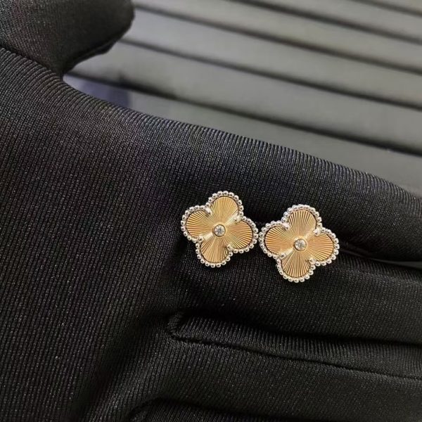 Van Cleef & Arpels Magic Alhambra earrings