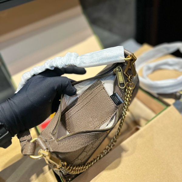 GUCCI Aphrodite Small Chain Shoulder Bag - Image 5