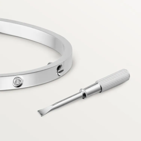CARTIER LOVE BRACELET, SMALL MODEL, 10 DIAMONDS - Image 3