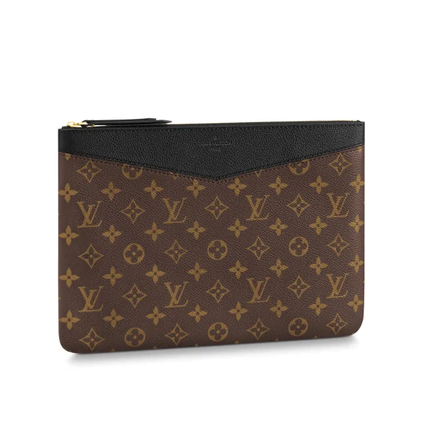 Louis Vuitton Daily Pouch M62048
